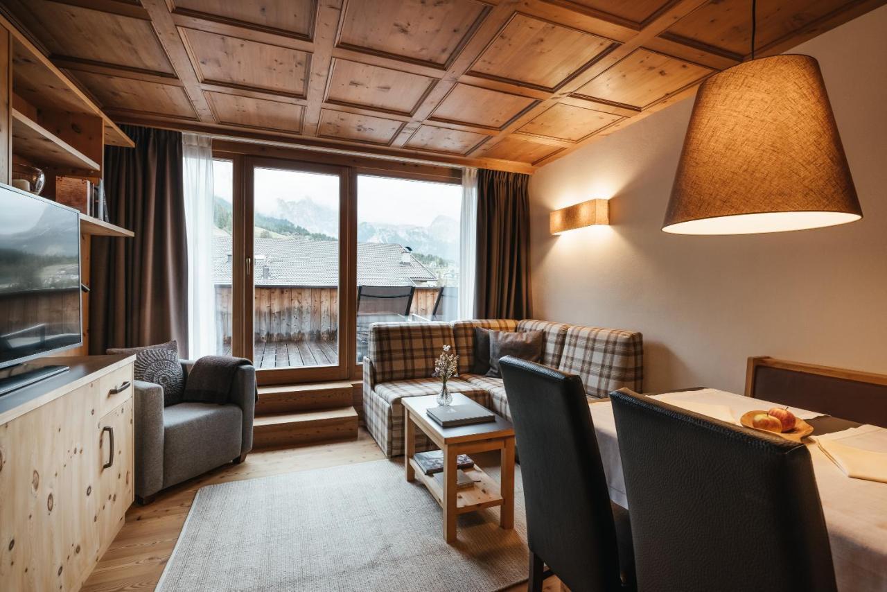 Lagacio Hotel Mountain Residence San Cassiano  Extérieur photo