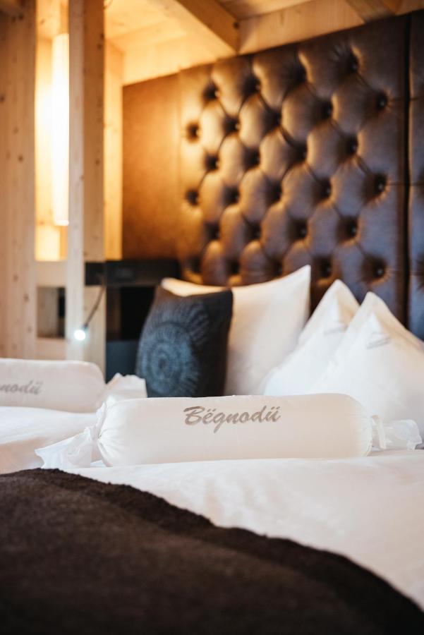 Lagacio Hotel Mountain Residence San Cassiano  Extérieur photo