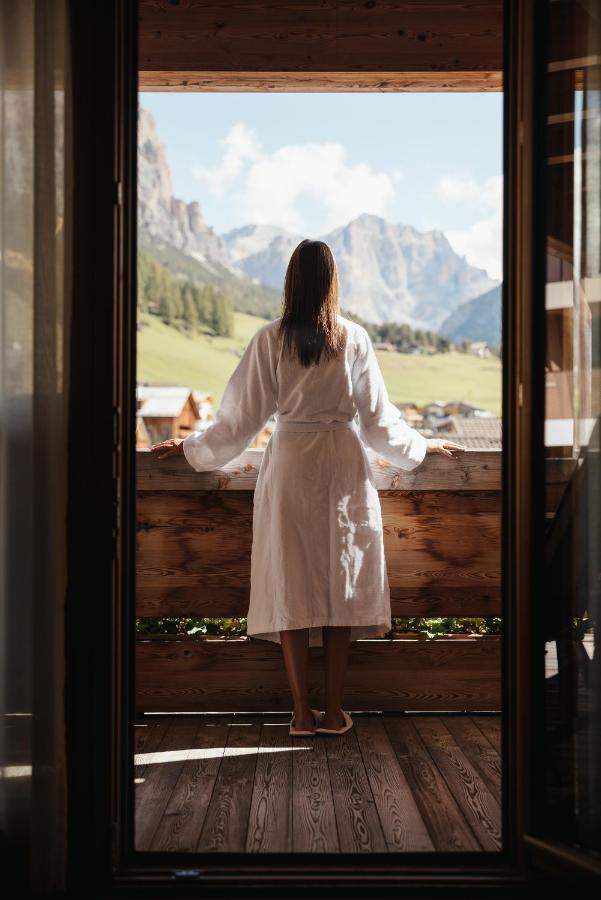Lagacio Hotel Mountain Residence San Cassiano  Extérieur photo