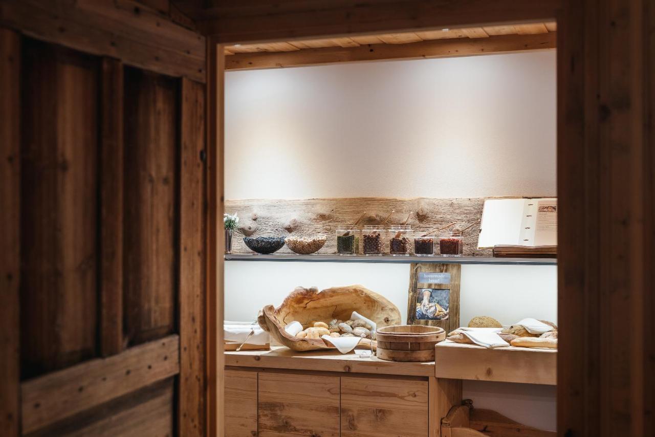 Lagacio Hotel Mountain Residence San Cassiano  Extérieur photo