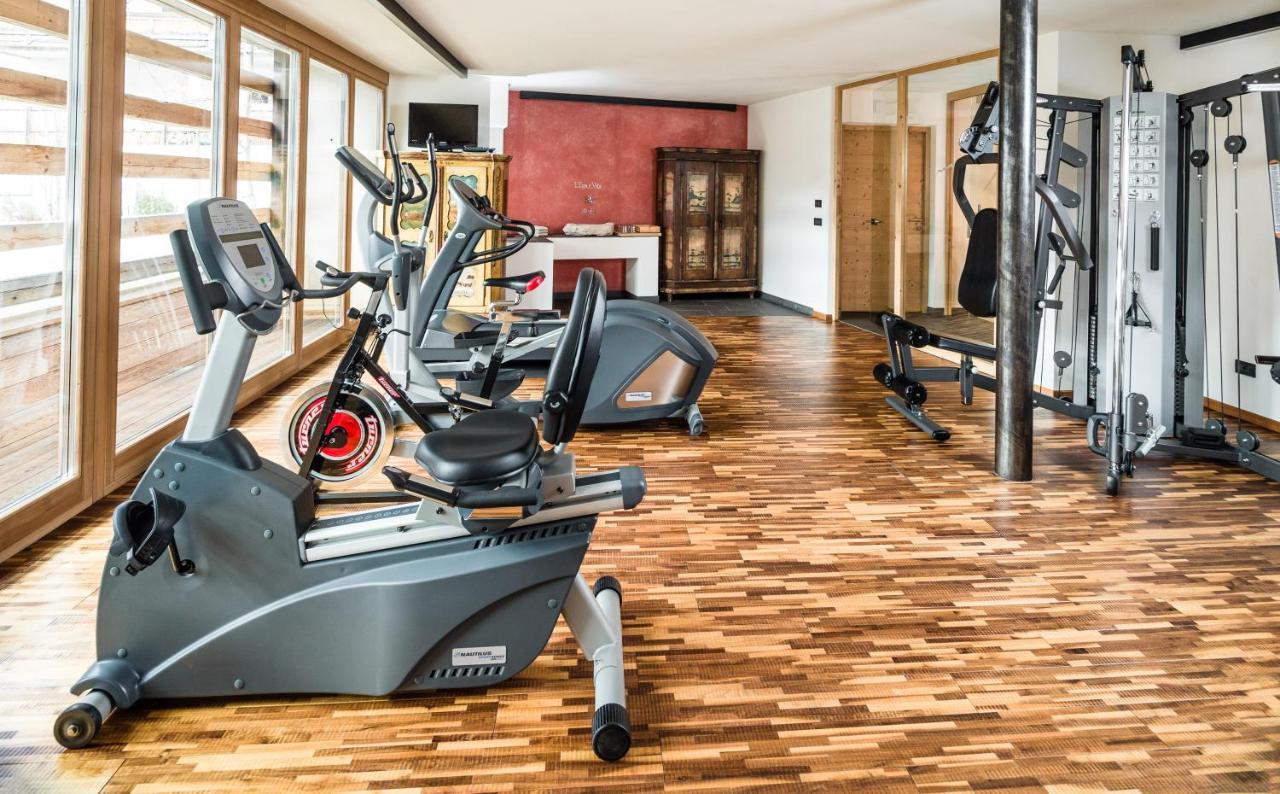 Lagacio Hotel Mountain Residence San Cassiano  Extérieur photo